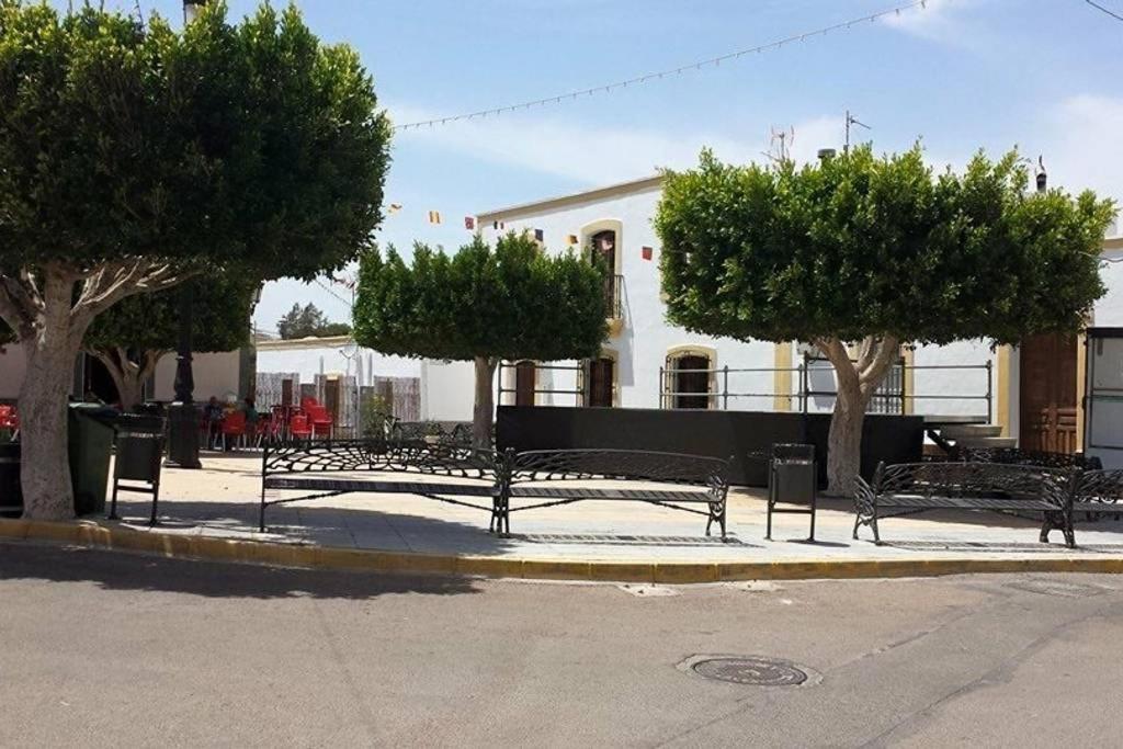Cortijo Los Garridos - 7 Huespedes Алмерия Екстериор снимка